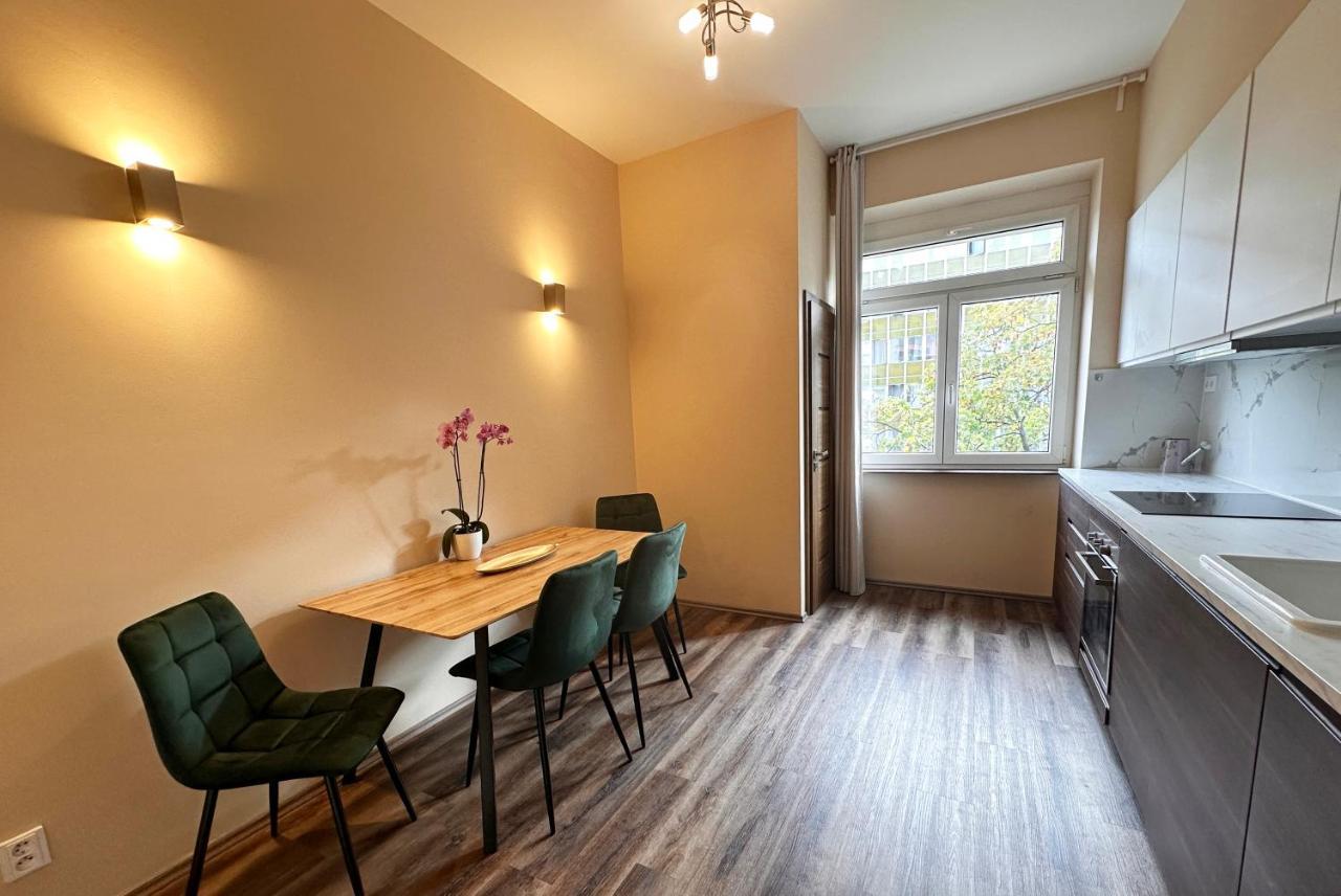 Eva'S Apartment Prague Exterior photo